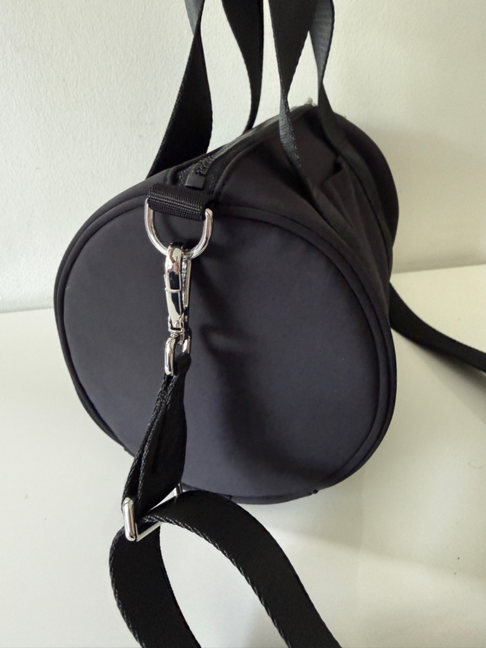 LULULEMON Knit Nylon Mini Barrel Duffle Bag Crossbody Handbag Black - Picture 5 of 8